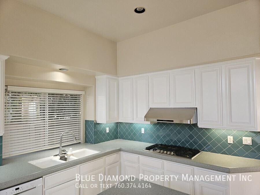 1763 Blackbird Cir - Photo 3 of 21