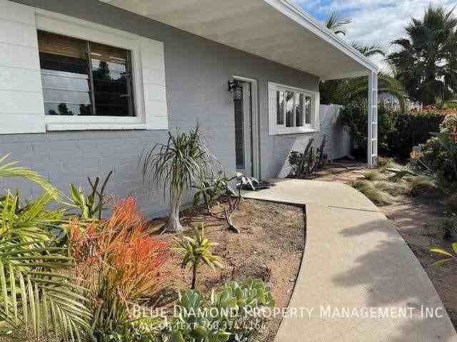 1433 Hygeia Ave - Photo 3 of 7