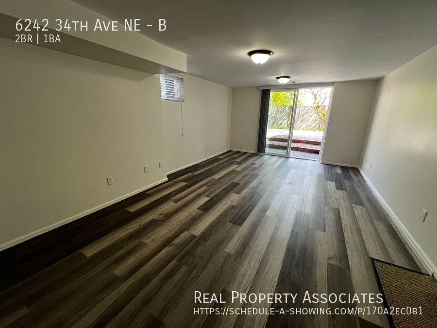 6242 34th Ave Ne #B - Photo 3 of 14