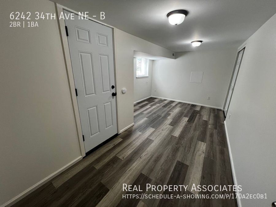 6242 34th Ave Ne #B - Photo 7 of 14