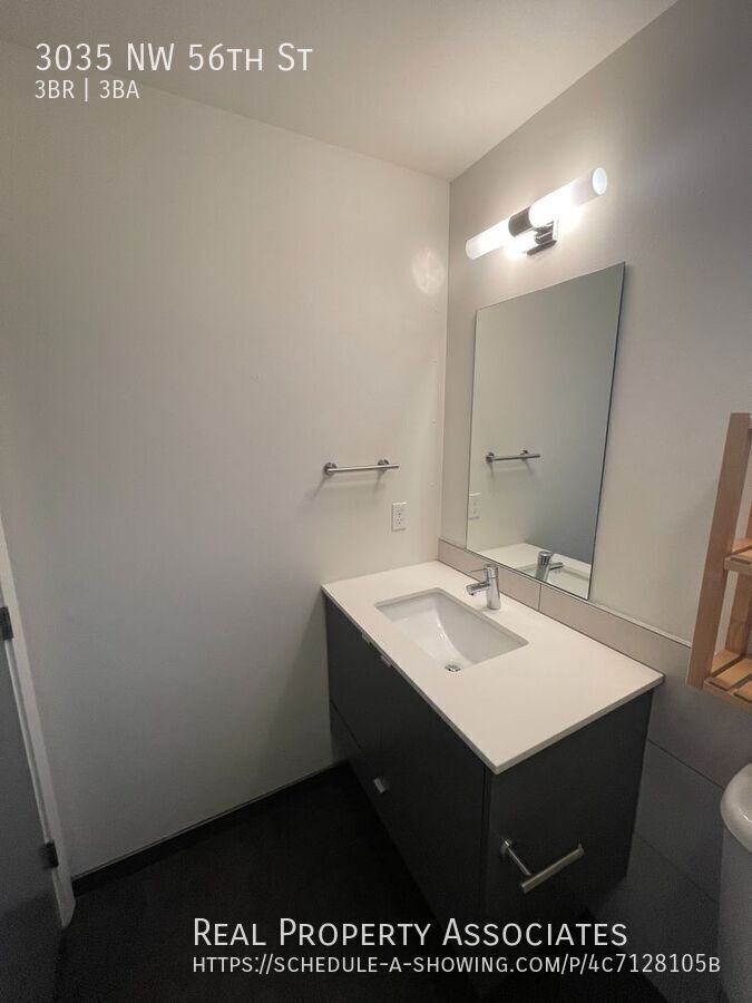 3035 Nw 56th St - Photo 6 of 29