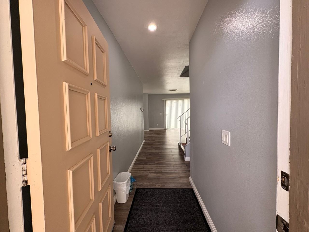 131 Alpine Ct - Photo 3 of 34