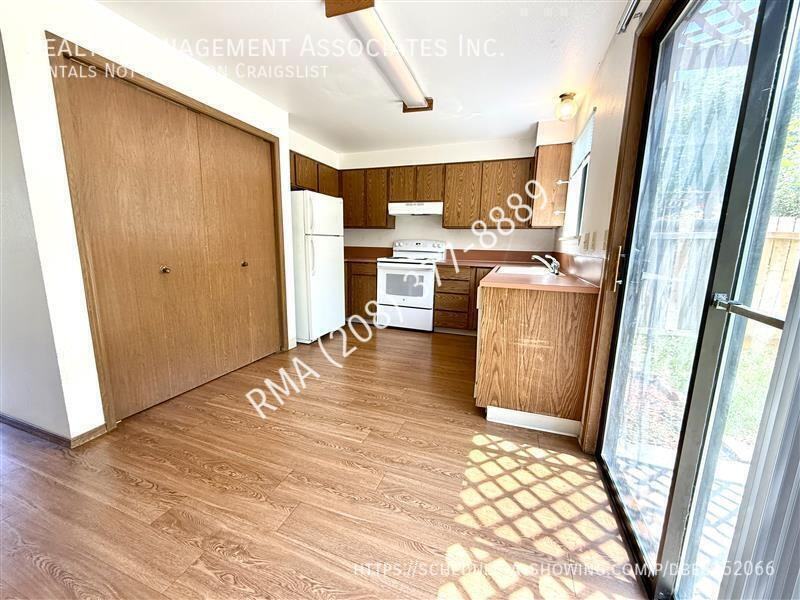 4319 W Rose Hill Ct - Photo 5 of 10