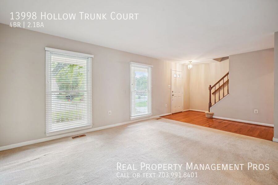 13998 Hollow Trunk Ct - Photo 4 of 30