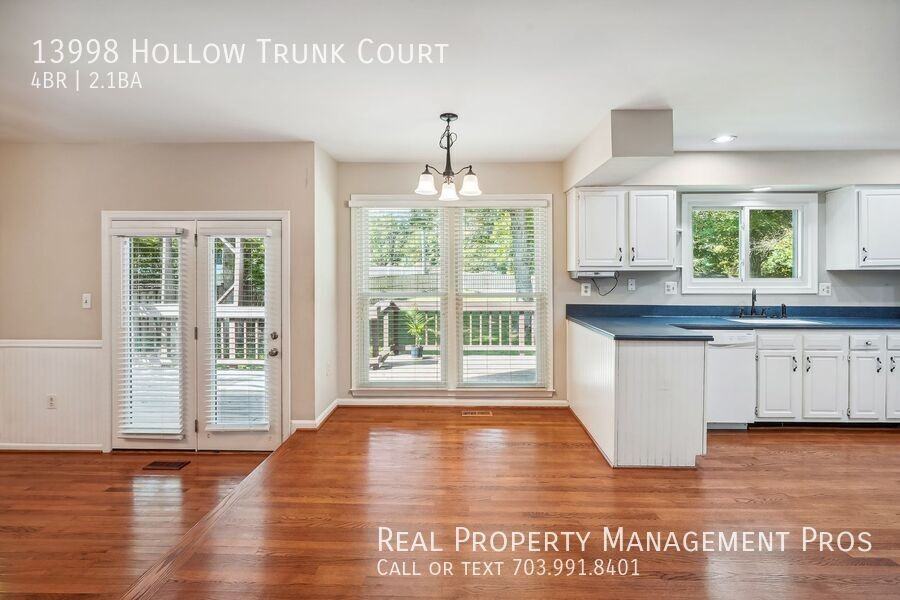 13998 Hollow Trunk Ct - Photo 6 of 30