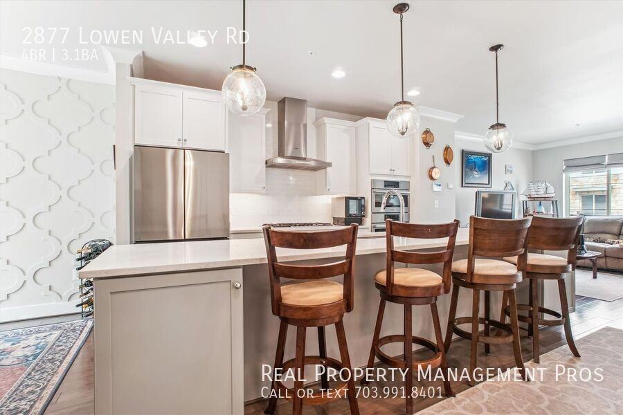 2877 Lowen Valley Rd - Photo 4 of 31