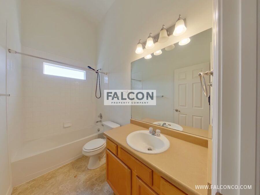 12061 Merrill Hts - Photo 5 of 14