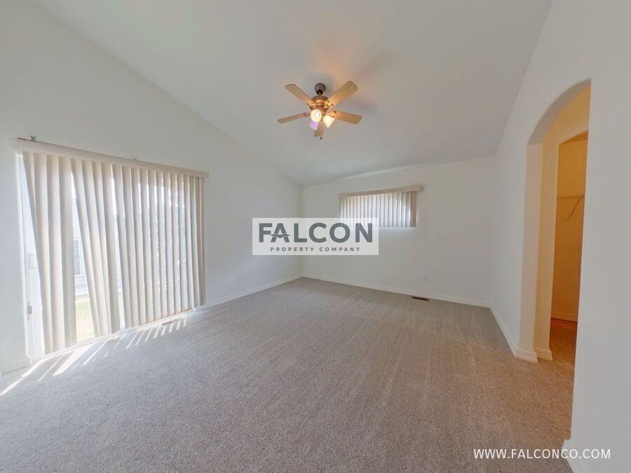 12061 Merrill Hts - Photo 6 of 14