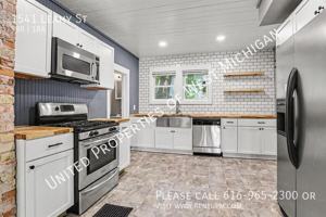 featured image of 1541 Leahy St