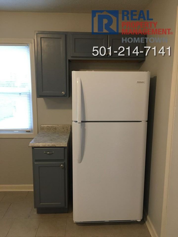 807 S Main - Photo 5 of 16