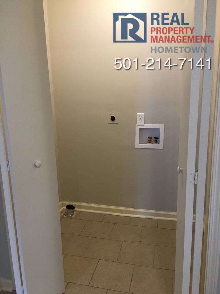 807 S Main - Photo 7 of 16