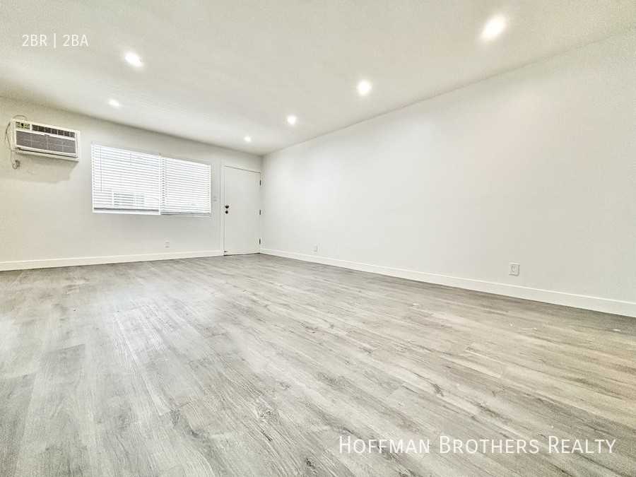 5311 Hermitage Ave #18 - Photo 5 of 12