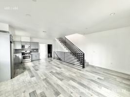 featured image of 158 N Mariposa Ave #1-2