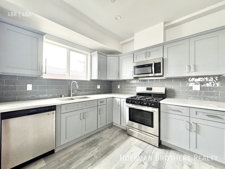 158 N Mariposa Ave #1-2 - Photo 4 of 20
