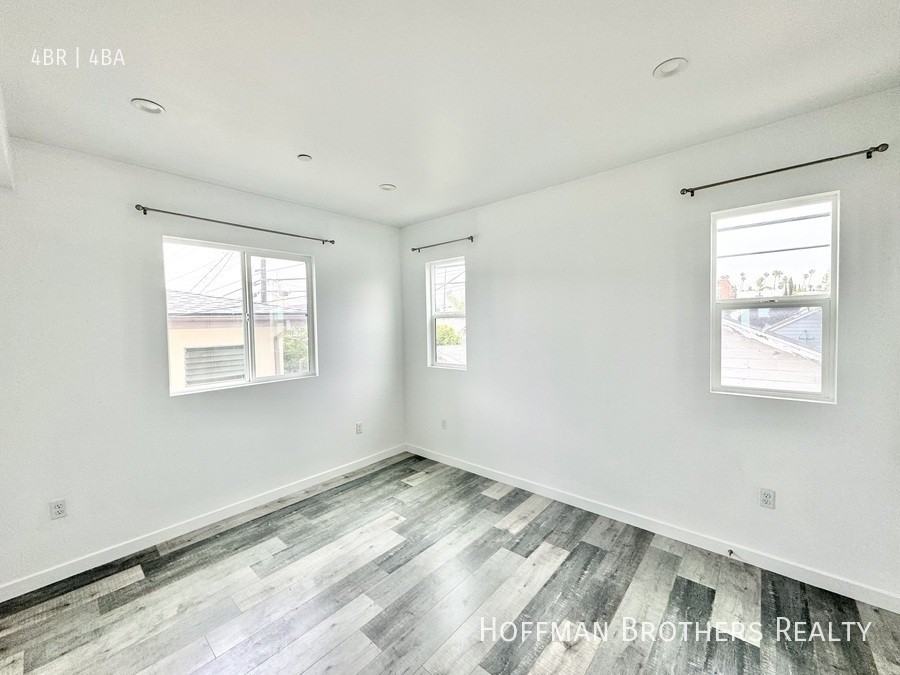 158 N Mariposa Ave #1-2 - Photo 7 of 20