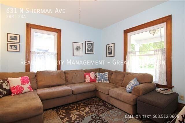 631 N Sherman Ave - Photo 2 of 19