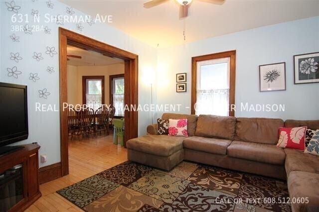 631 N Sherman Ave - Photo 3 of 19