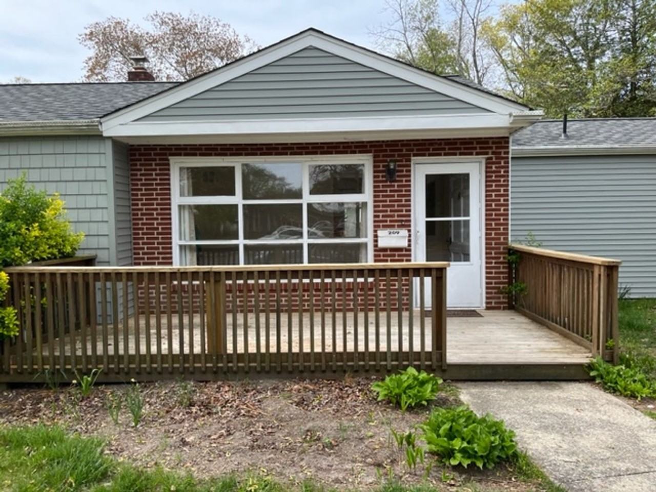 209 Haines Ave - Photo 3 of 21