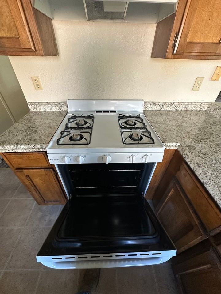 2348 Pinon Ct - Photo 6 of 15