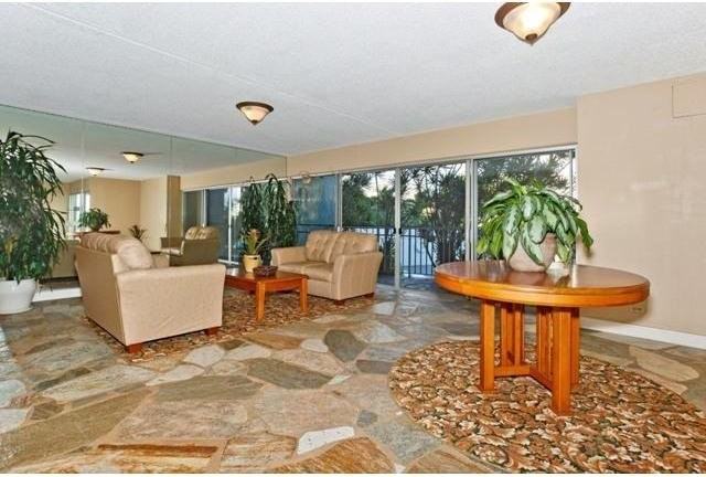 710 Lunalilo St - Photo 3 of 9
