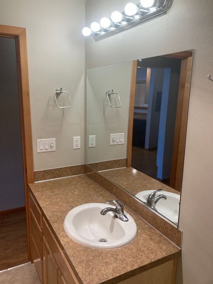 Citadel Apartments - Photo 6 of 19