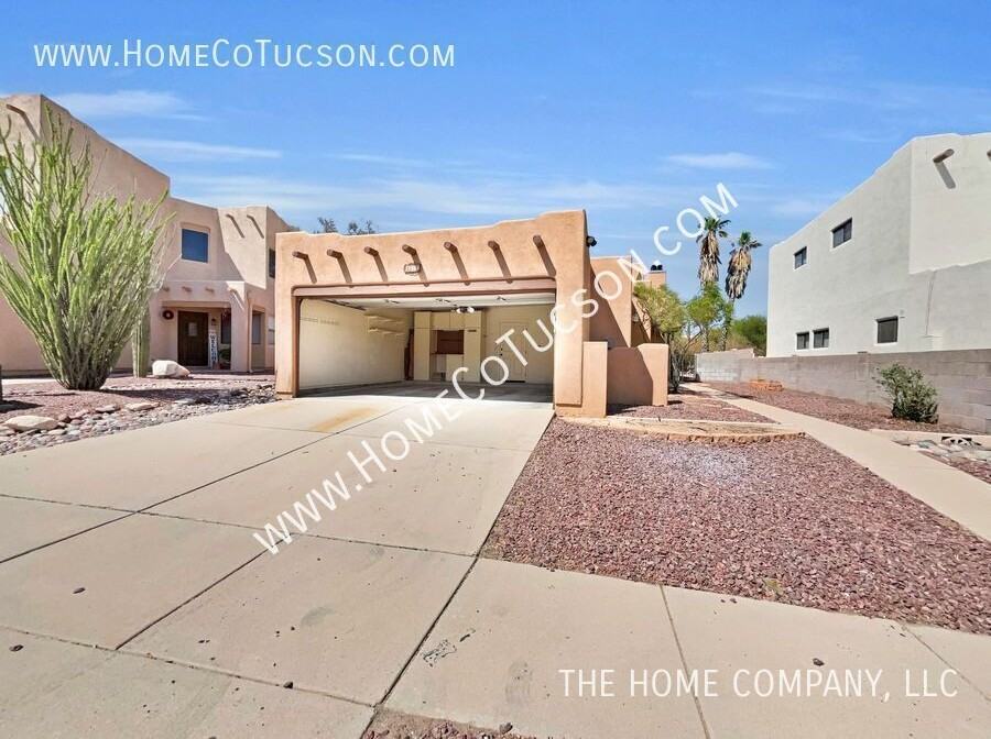 11854 N Desert Slopes Way - Photo 2 of 35