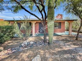 featured image of 1507 E Blacklidge Drive Front house