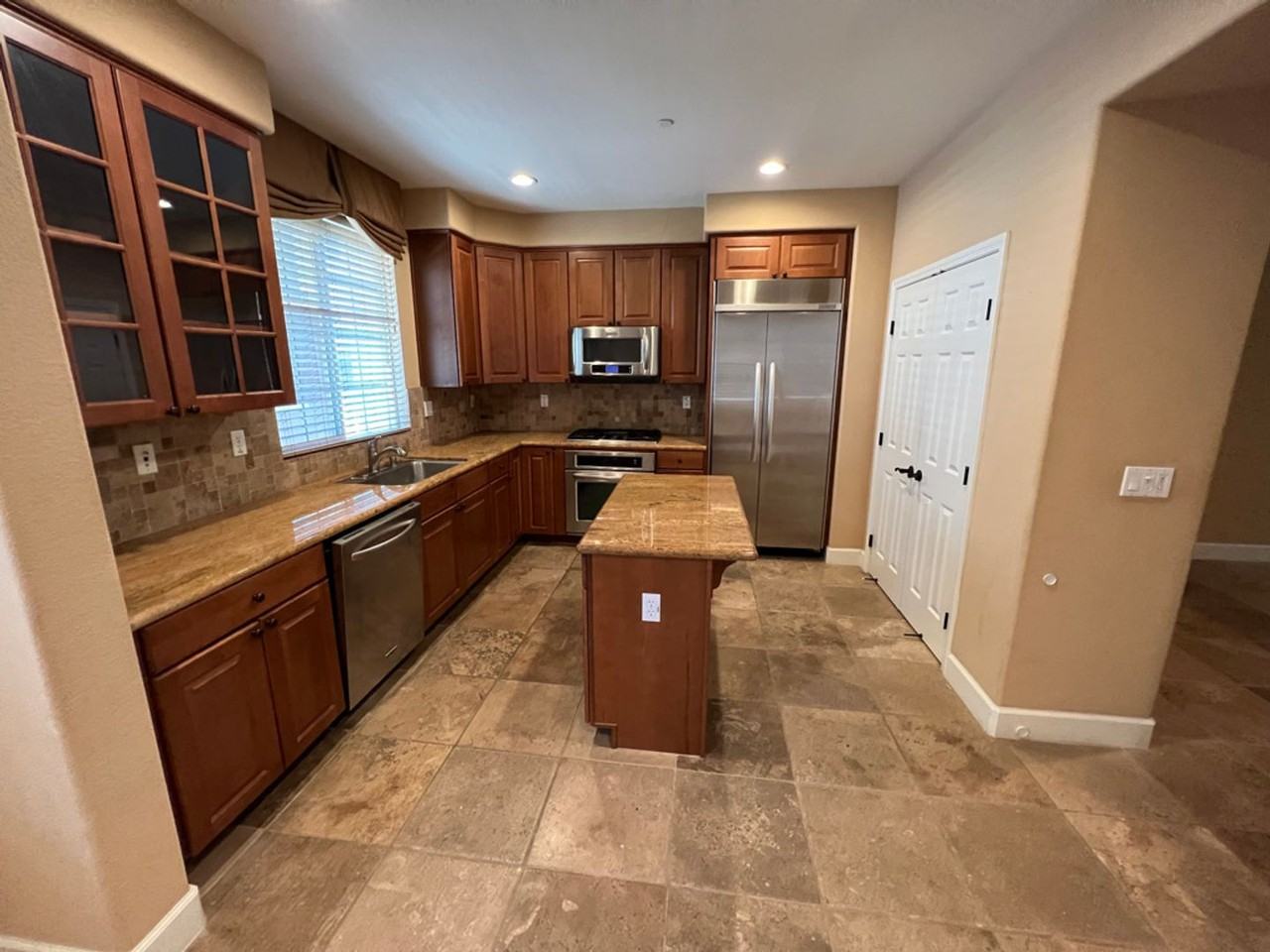486 Virginia Pine Ter - Photo 4 of 15