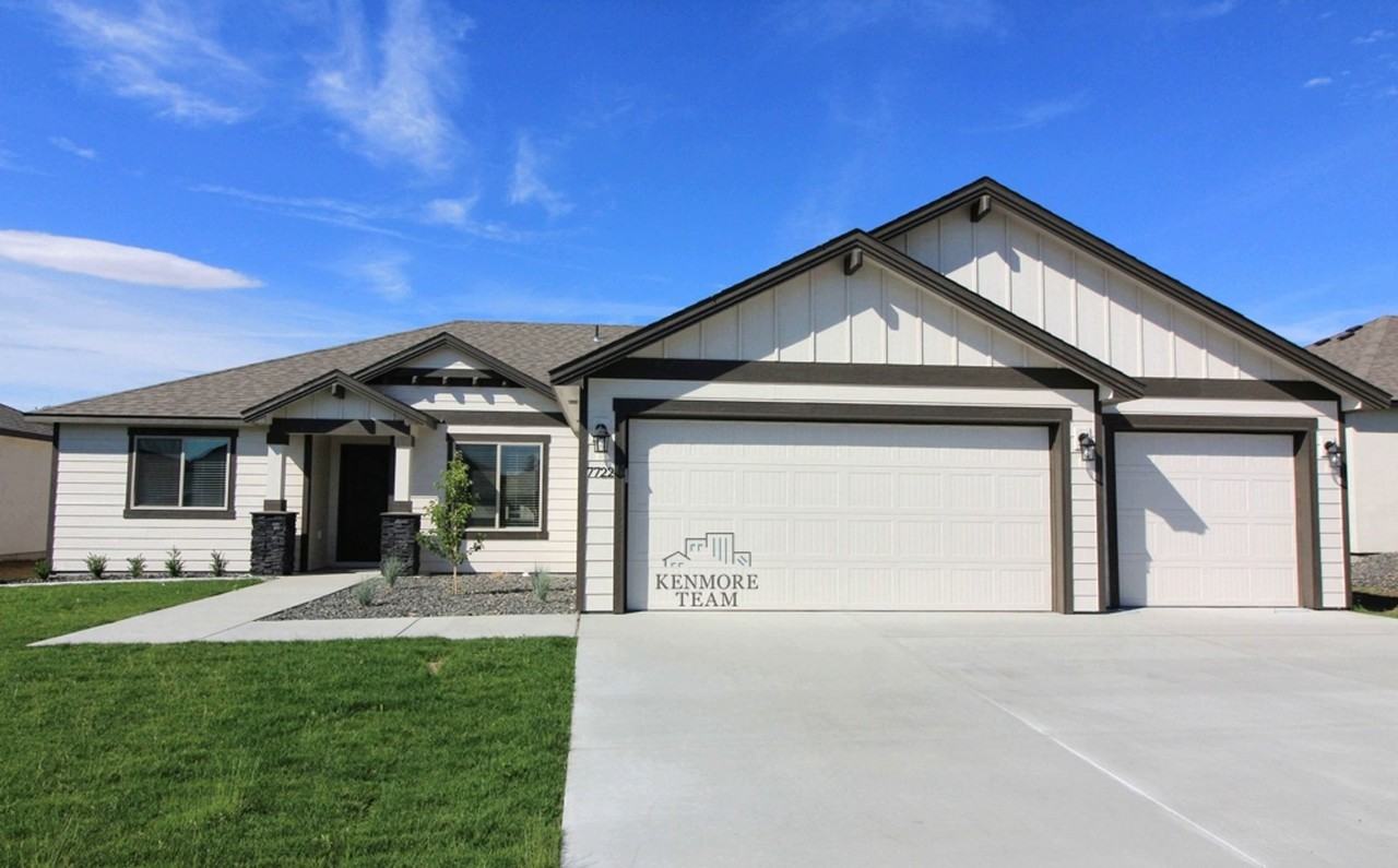 7607 Coldwater Dr