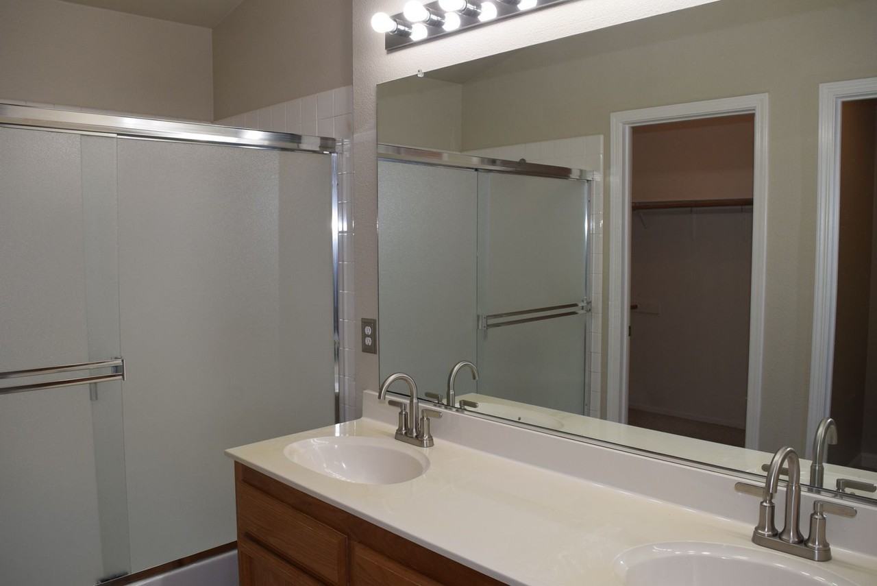 1608 Poppy Cir - Photo 6 of 25