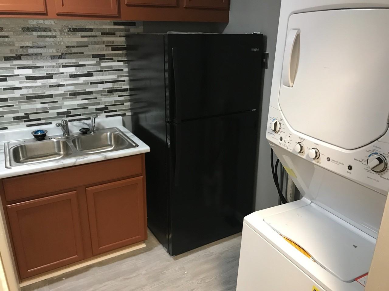 1964 Goldsmith Ln ## C7 - Photo 4 of 18
