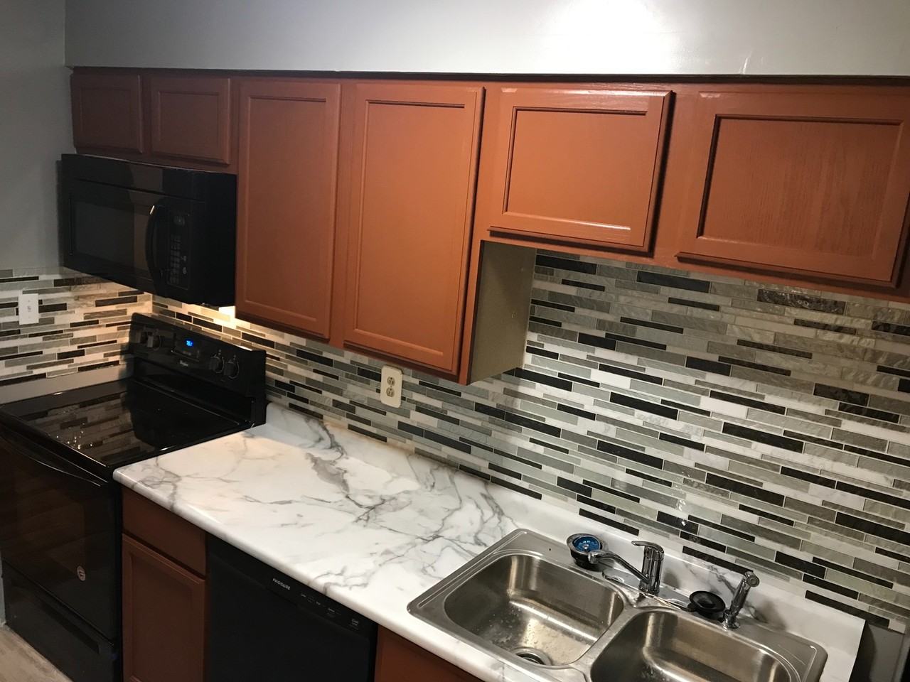 1964 Goldsmith Ln ## C7 - Photo 5 of 18