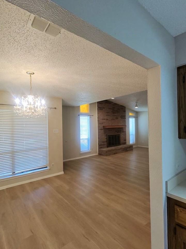2317 Garden Park Ct - Photo 2 of 13