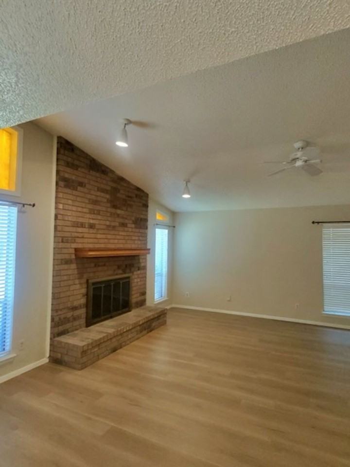 2317 Garden Park Ct - Photo 4 of 13