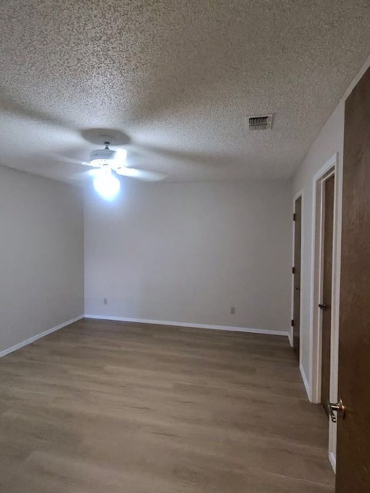 2317 Garden Park Ct - Photo 6 of 13