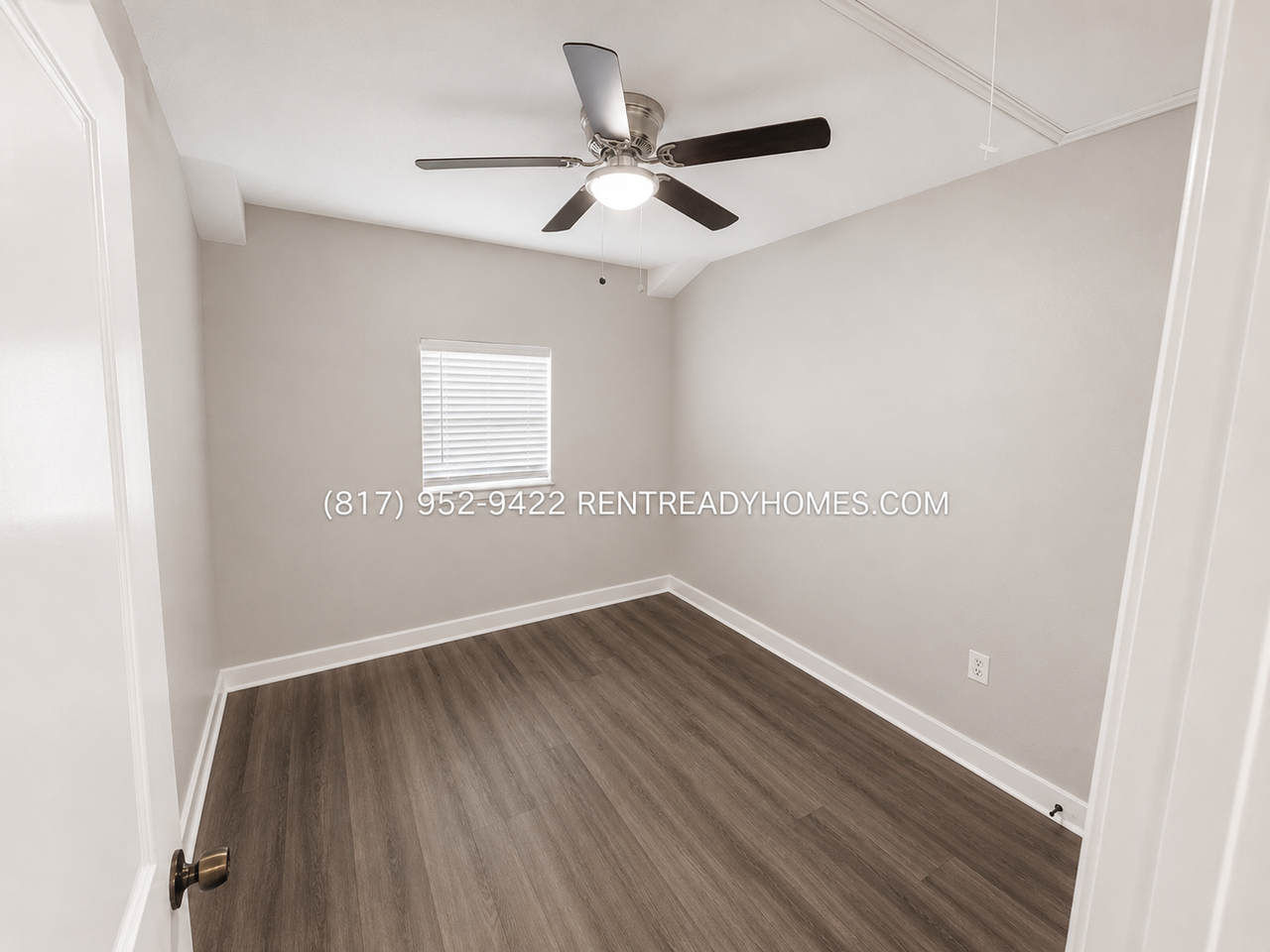 903 Progreso Dr - Photo 7 of 12