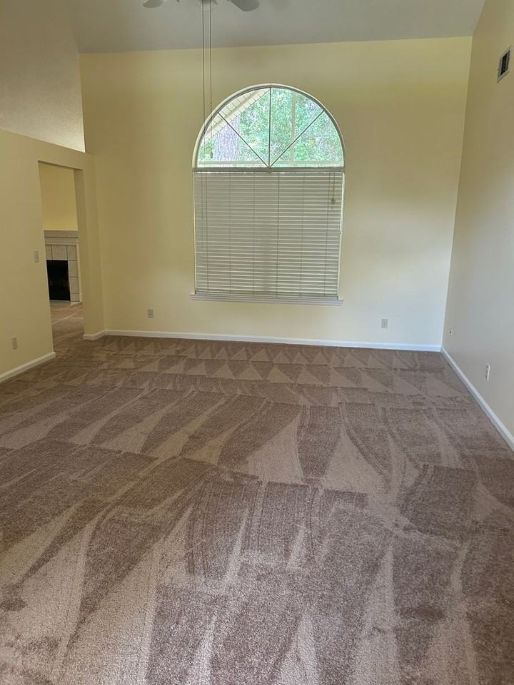 126 Dukes Way - Photo 3 of 31