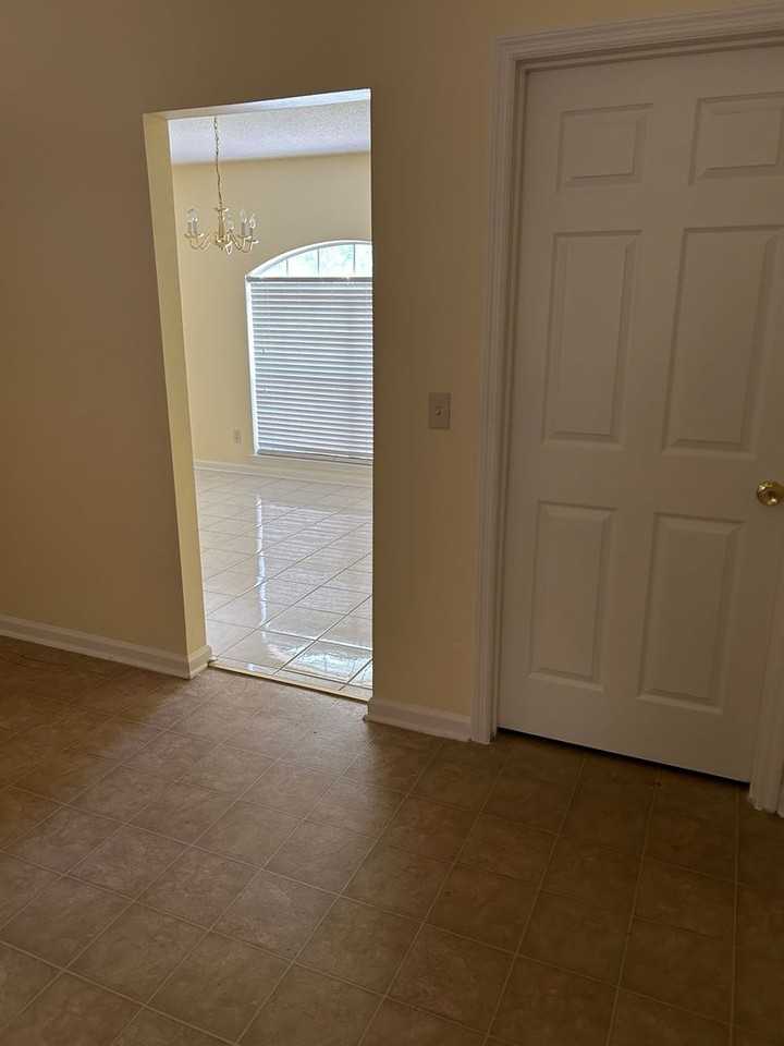 126 Dukes Way - Photo 6 of 31