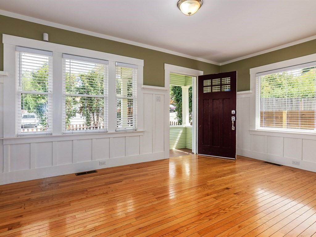 517 Butte St - Photo 2 of 19