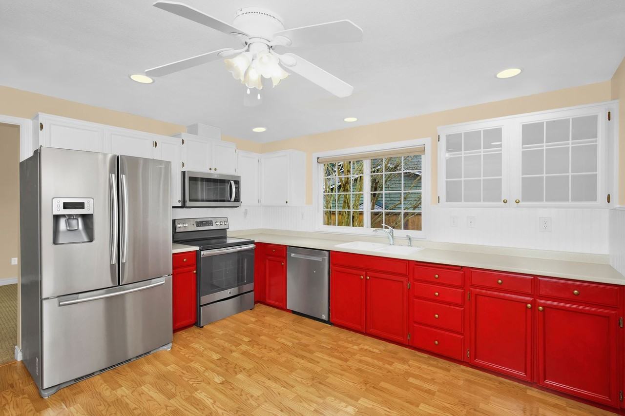10127 Ne 141st Pl - Photo 7 of 27