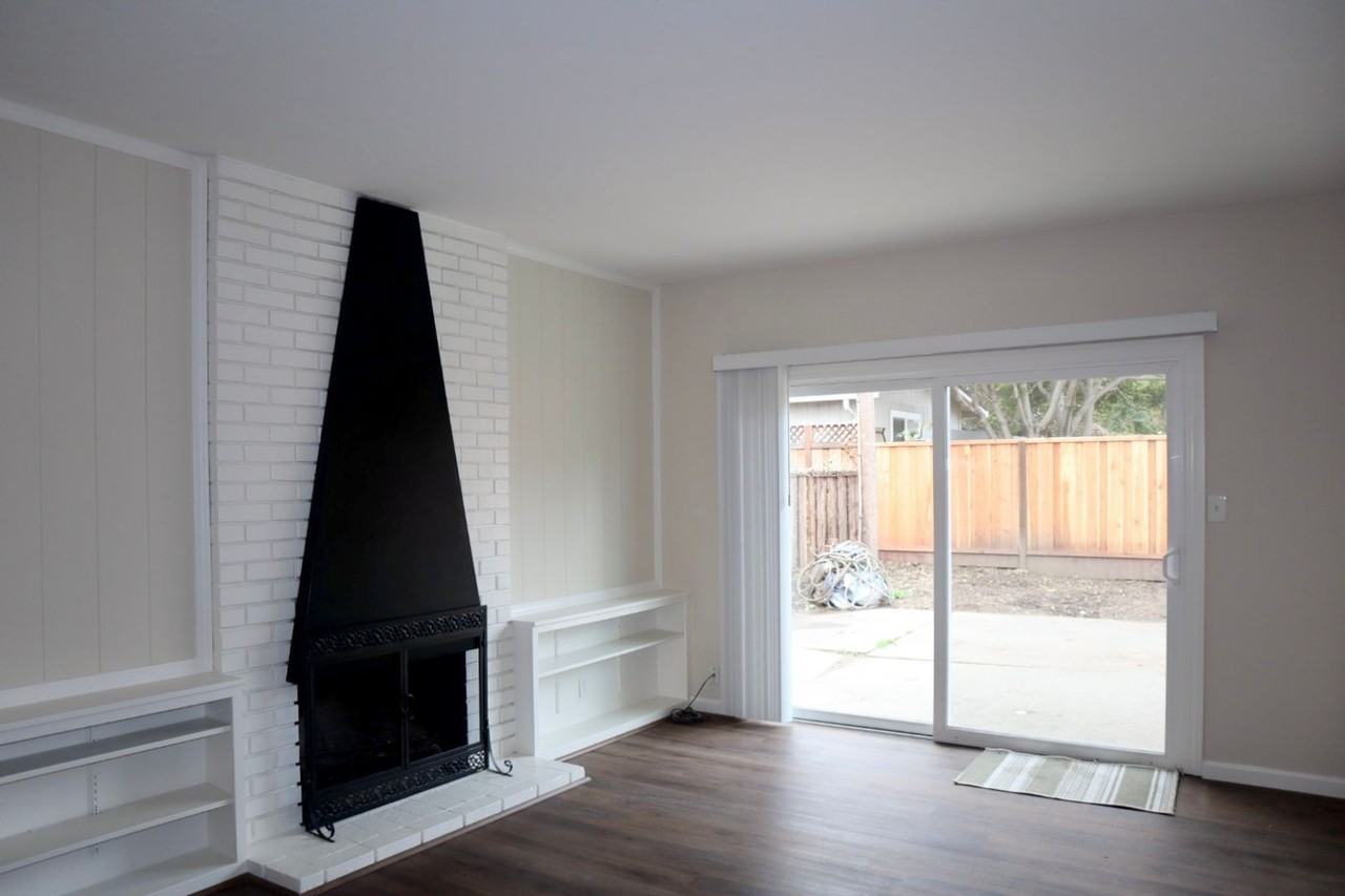 37051 Shasta St - Photo 5 of 18