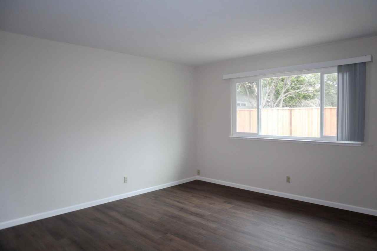 37051 Shasta St - Photo 7 of 18