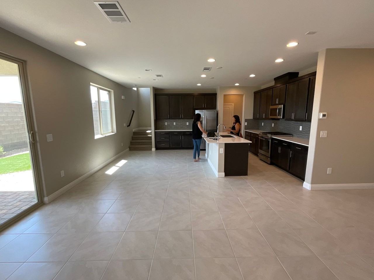 9281 Far Side Ave - Photo 3 of 50