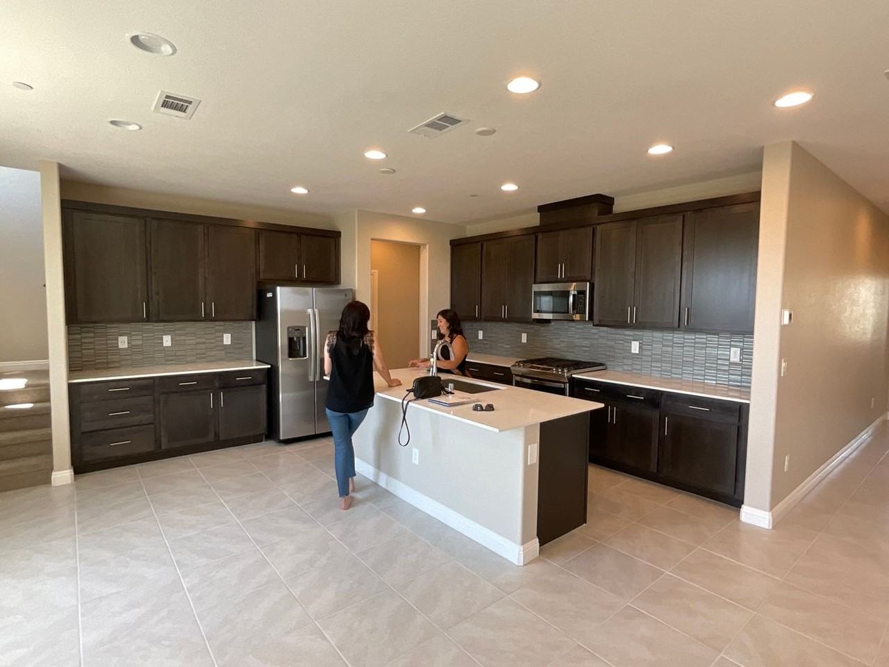 9281 Far Side Ave - Photo 6 of 50