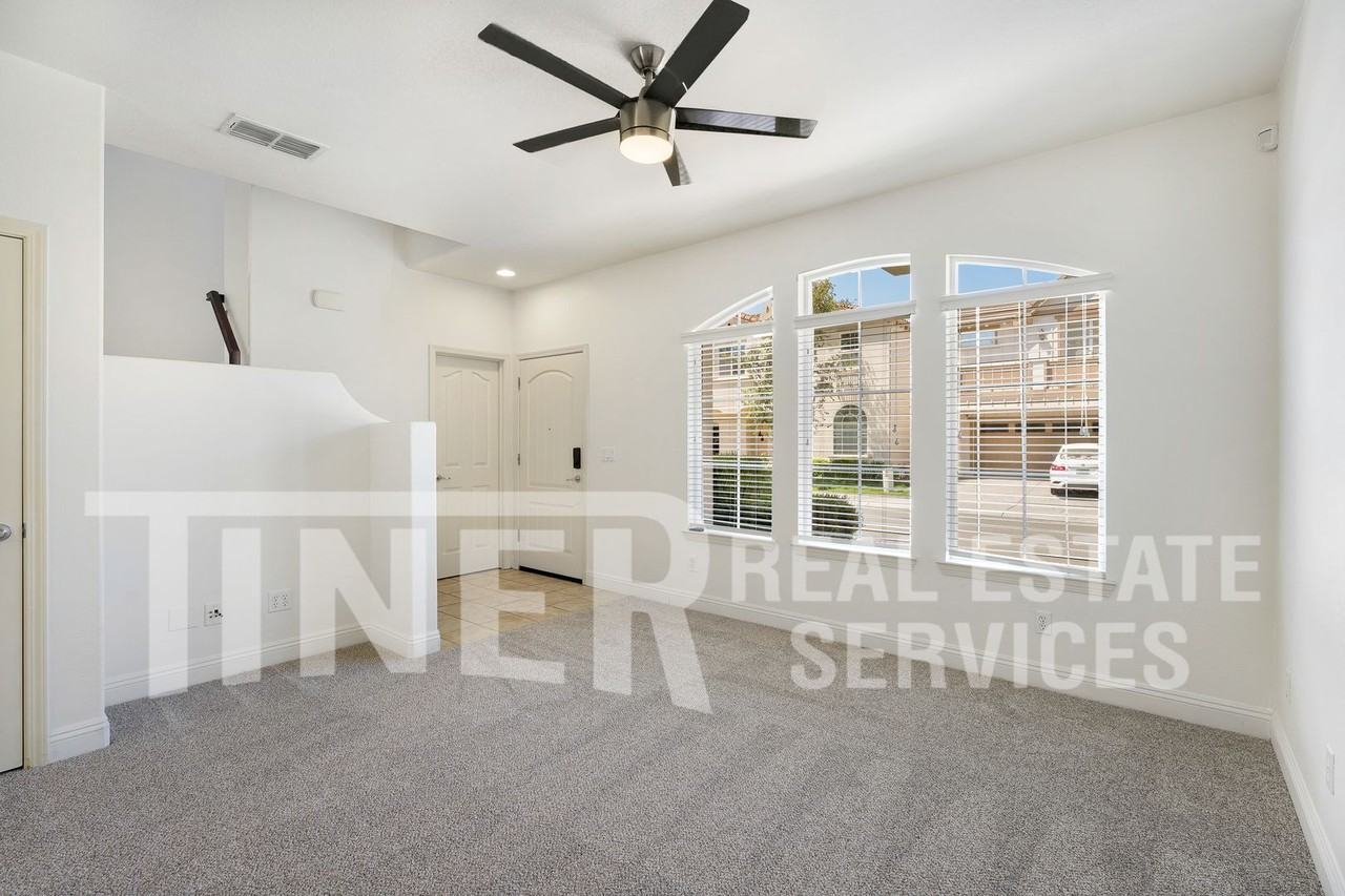 5418 Washoe St - Photo 2 of 28