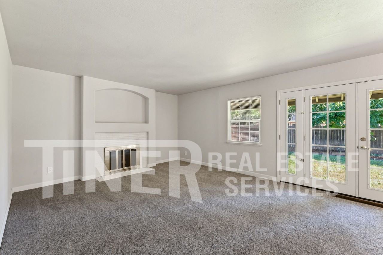 3804 Atwater Rd - Photo 2 of 26