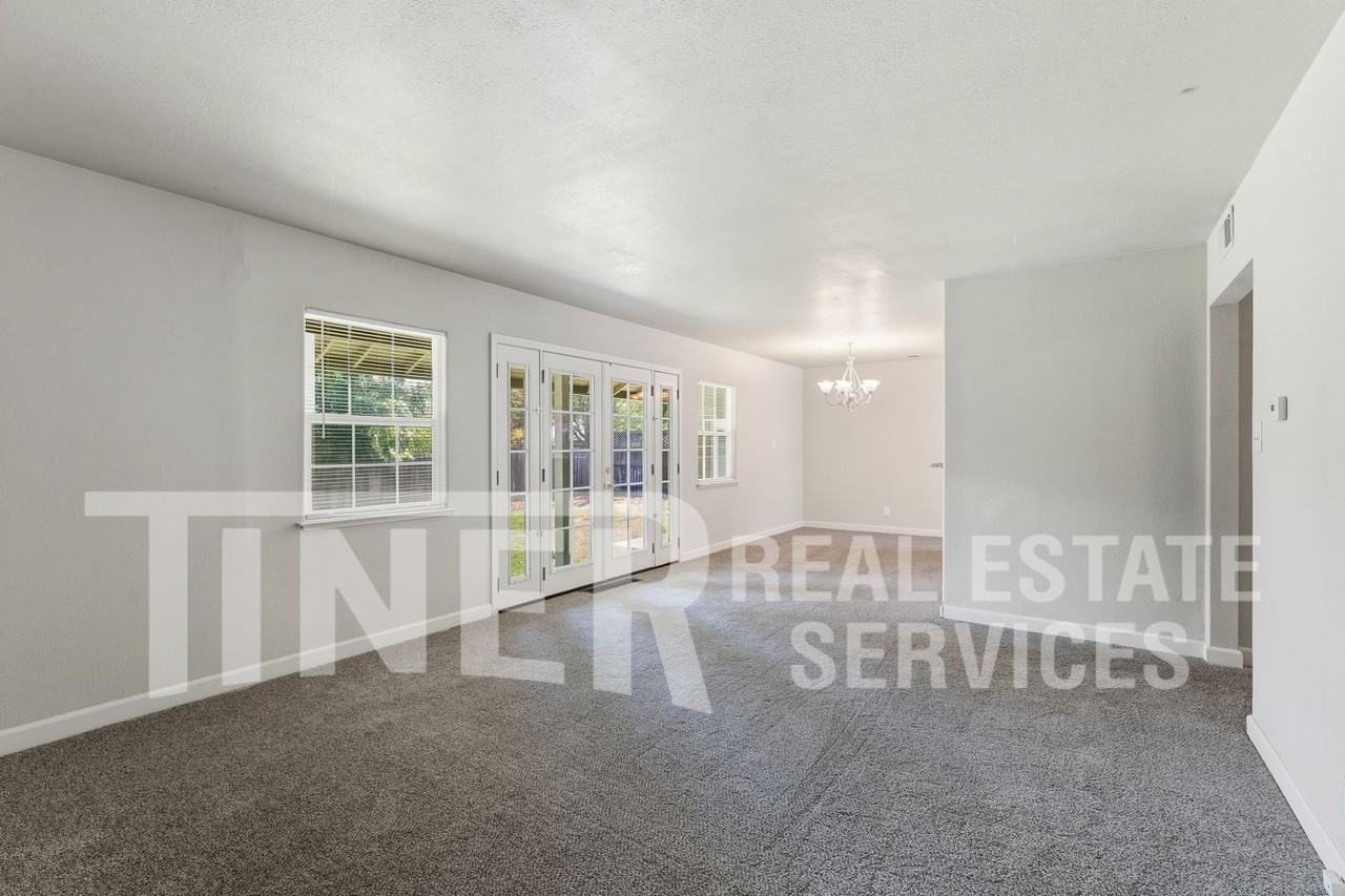 3804 Atwater Rd - Photo 3 of 26