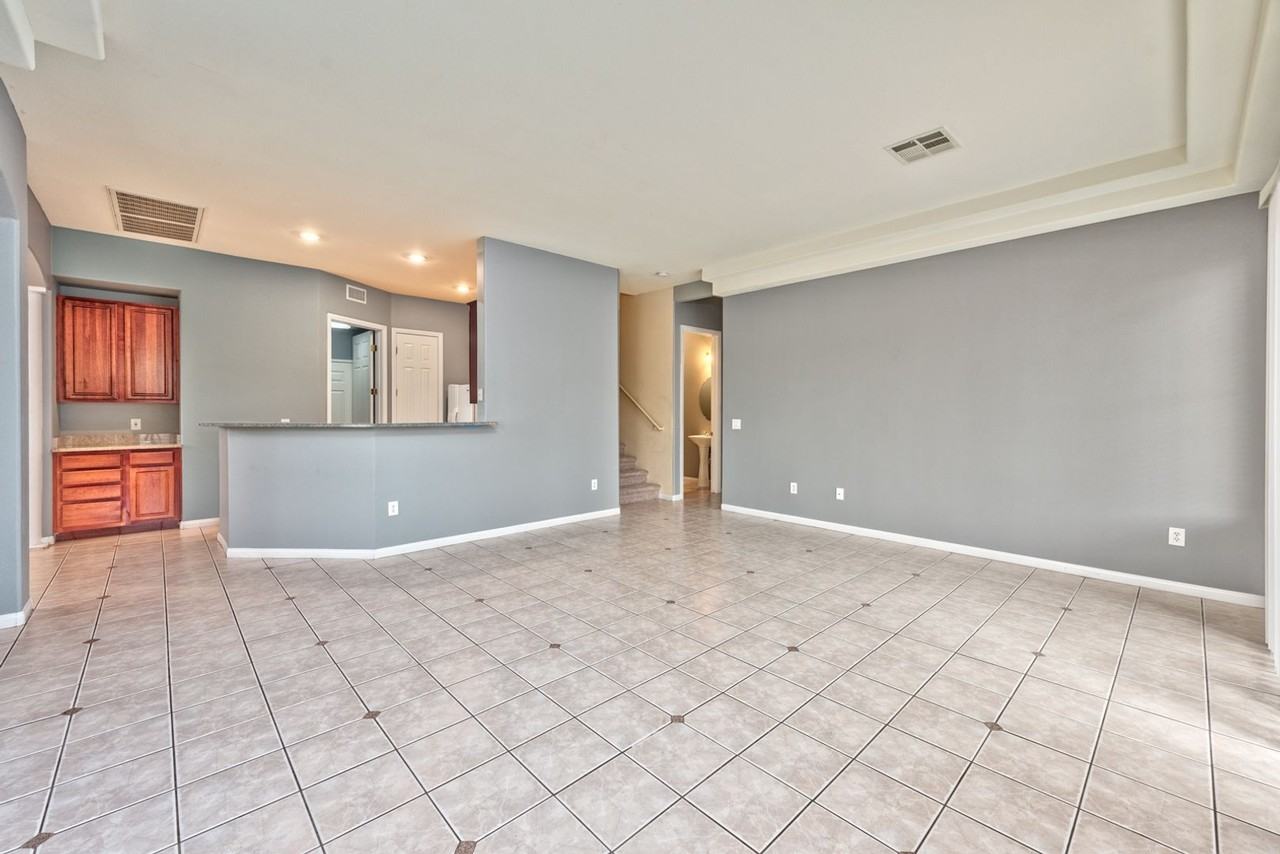 220 Lorryn Ln #2 - Photo 3 of 14