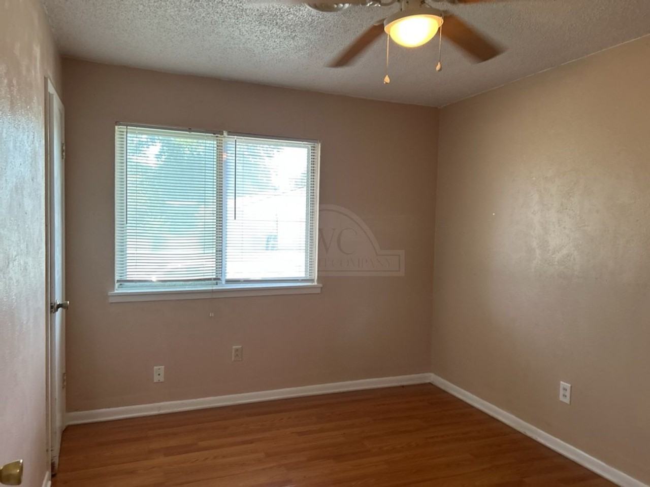 608 S 19th St - Photo 7 of 10