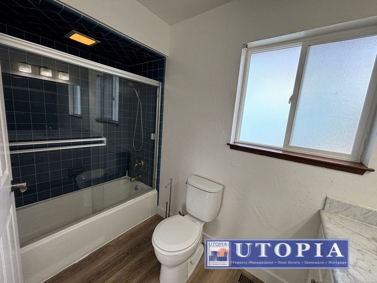 212 Treasure Island Dr - Photo 4 of 50